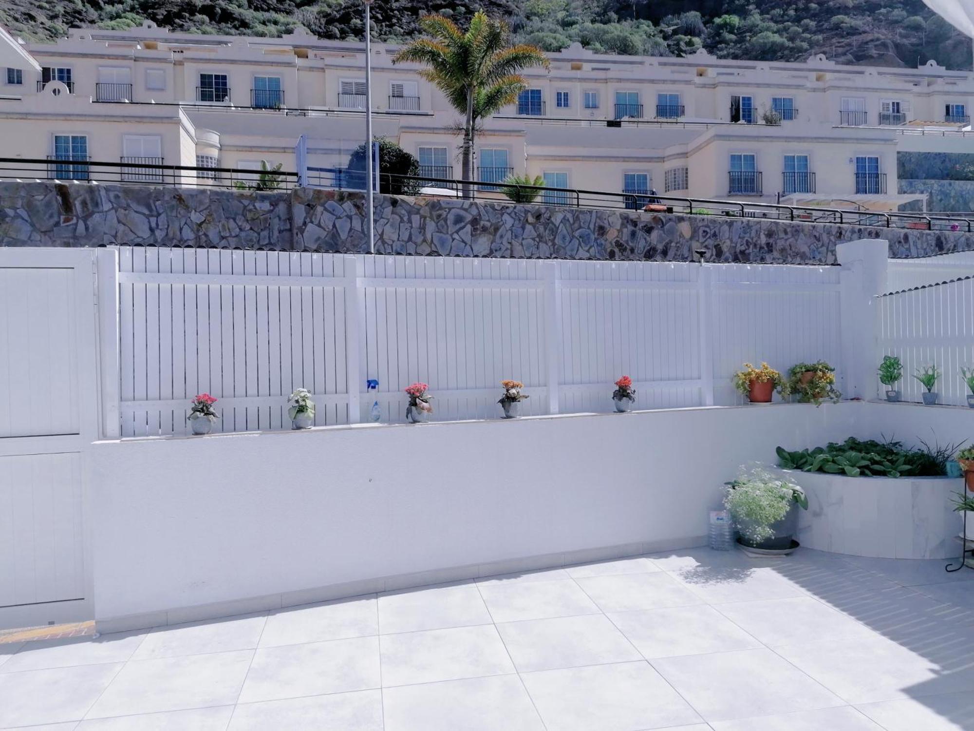 Big Villa Puerto Rico Streetfront With Private Saltwater Jacuzzi Pool, Bbq, Kitchen & 3 Terraces Near Shopping Center Porto Rico Exterior foto