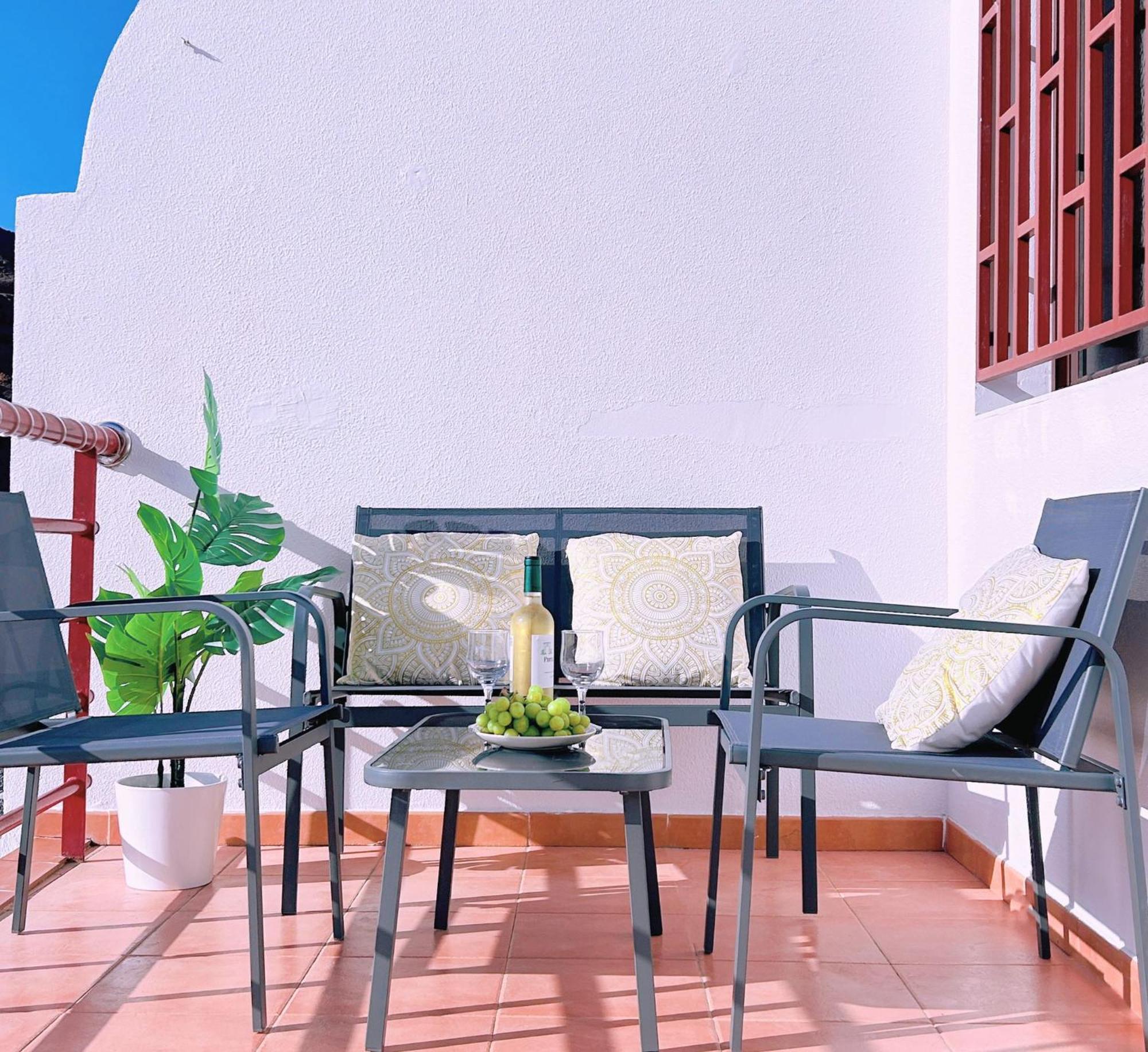 Big Villa Puerto Rico Streetfront With Private Saltwater Jacuzzi Pool, Bbq, Kitchen & 3 Terraces Near Shopping Center Porto Rico Exterior foto